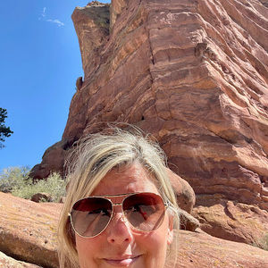 Meet your Posher, Lisa